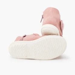 Menina Pisamonas Bota Elastico Lateral Coracao Pelinho