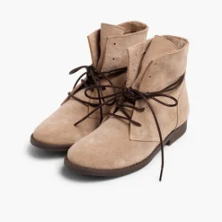Menina Pisamonas Botas Camurca Atacadores Encerados