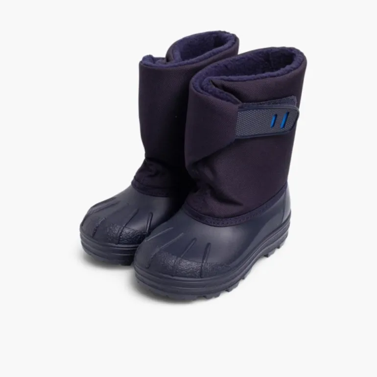 Menina Pisamonas Botas De Neve
