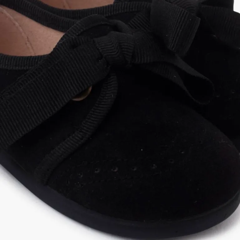 Menina Pisamonas Sapatos Crianca Tipo Blucher Com Laco E Picotados