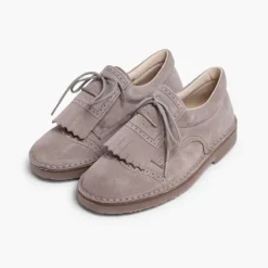 Menina Pisamonas Sapatos De Carneira Com Franjas