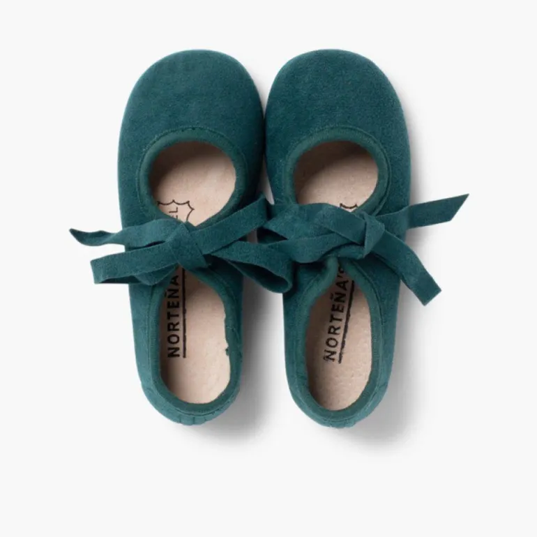 Menina Pisamonas Sapatos Tipo Camurca Nortenas Com Laco